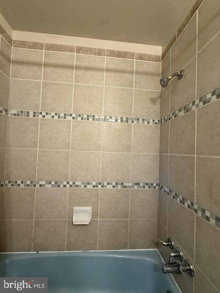 8703 34th Avenue photo 17