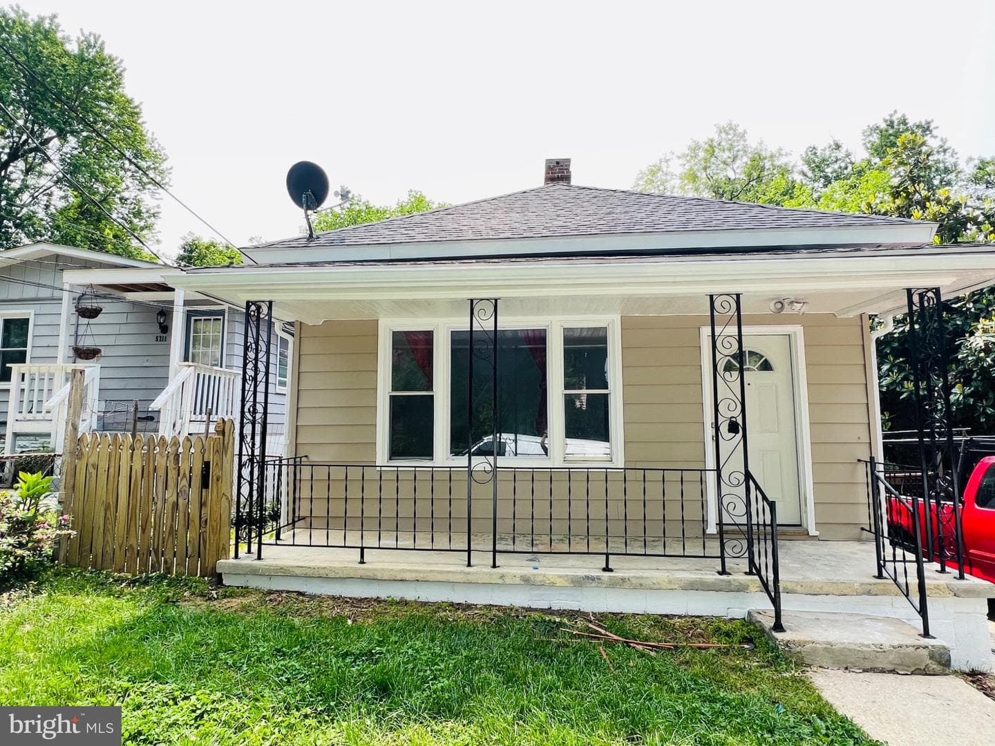 5709 Dade Street photo 28