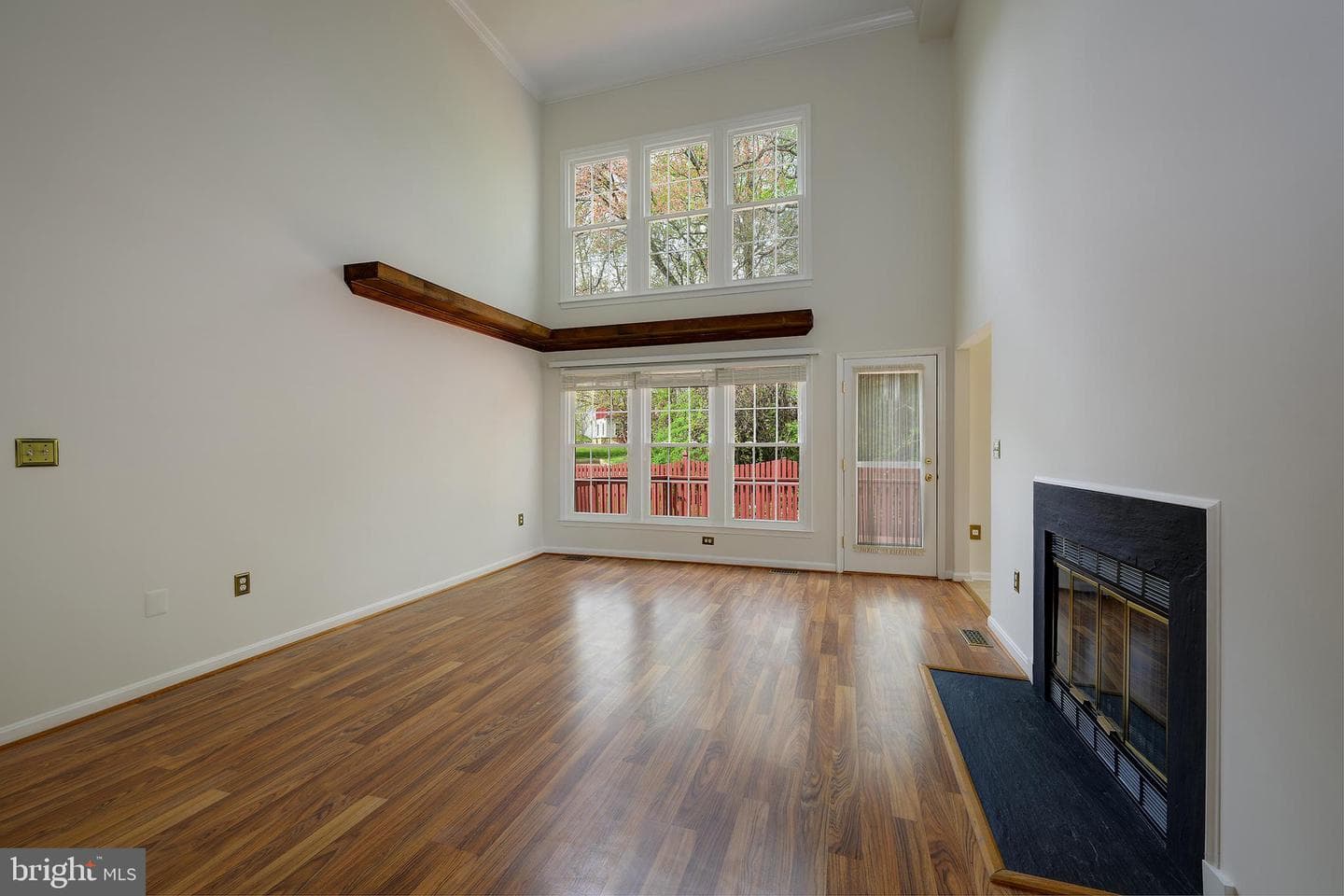 14224 Greenview Drive photo 4
