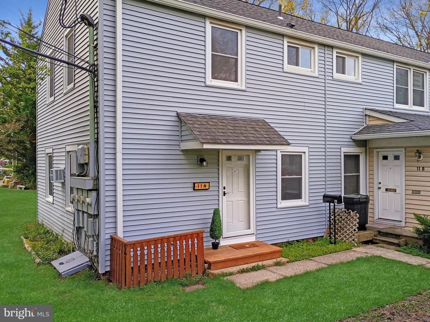 11 Hillside Road