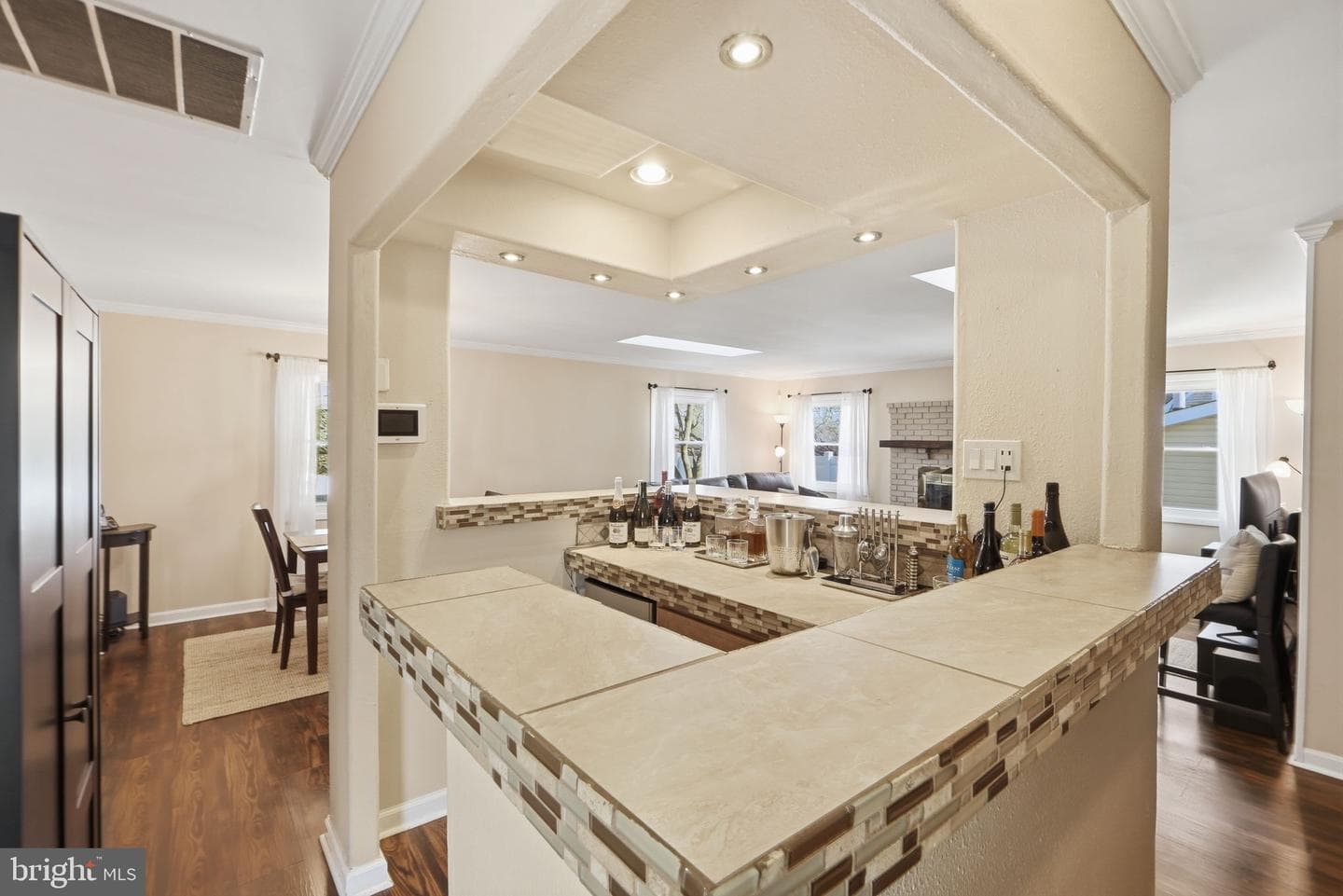 2907 Tarragon Lane photo 5