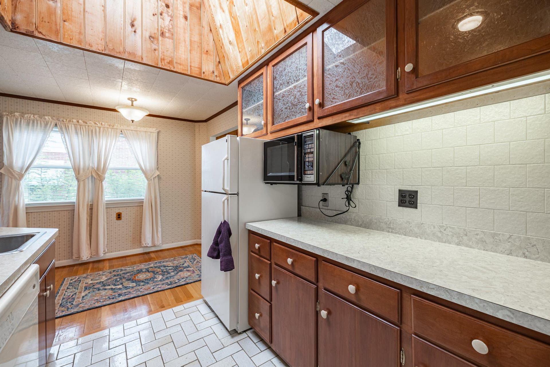 10904 Fleetwood Drive photo 11