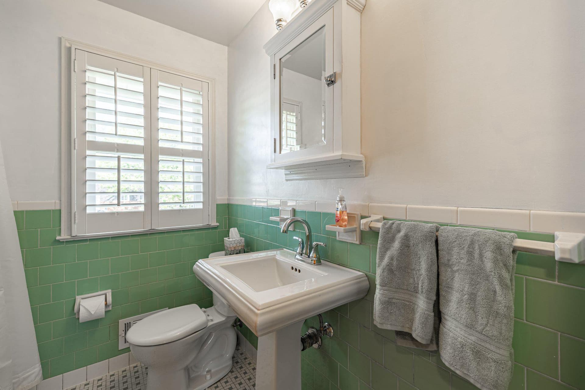 10904 Fleetwood Drive photo 19