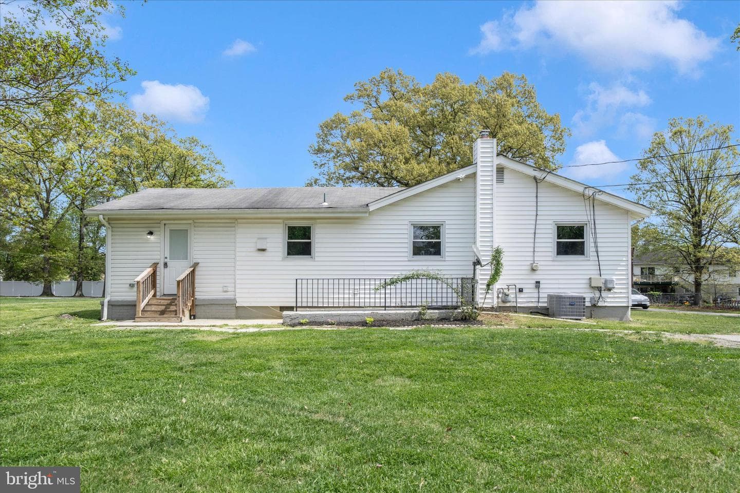6737 Allentown Road photo 5