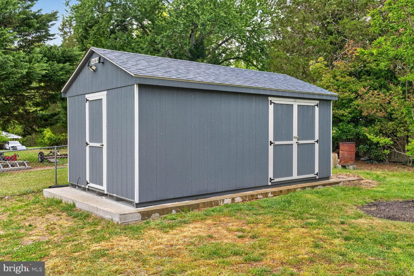 3804 Hemlock Place photo 29