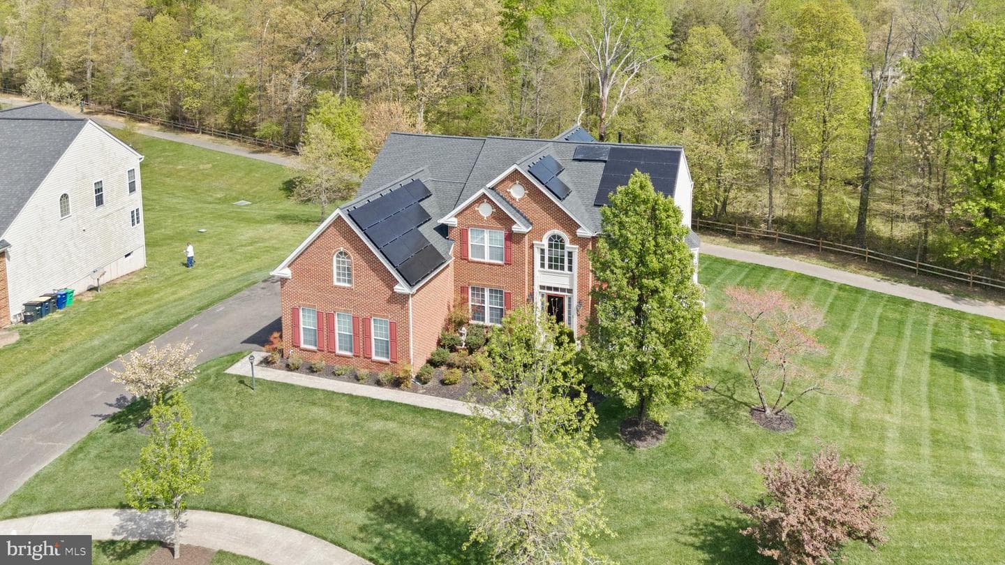 10916 Sir Paul Place photo 5
