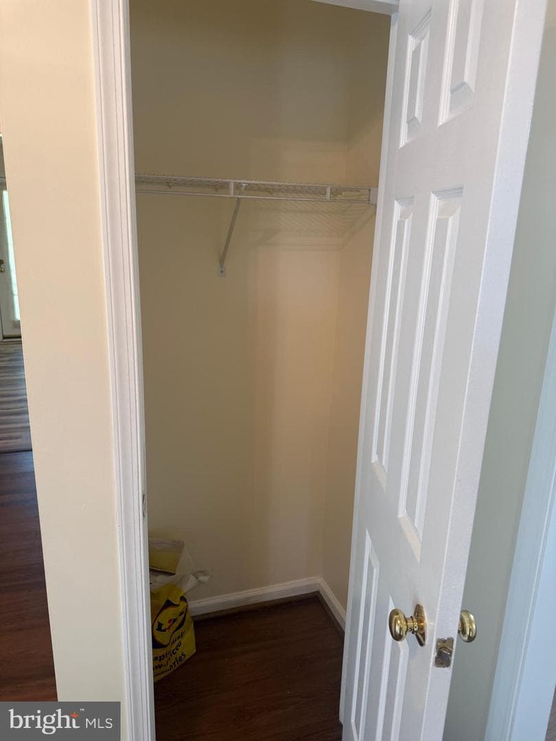 5404 Lakevale Terrace photo 28