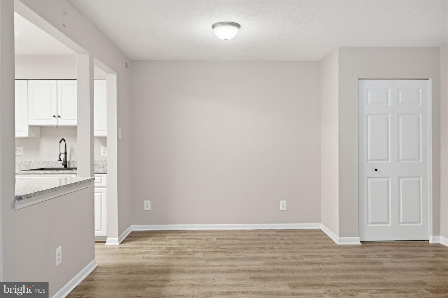 10114 Campus Way S #201-8c photo 11
