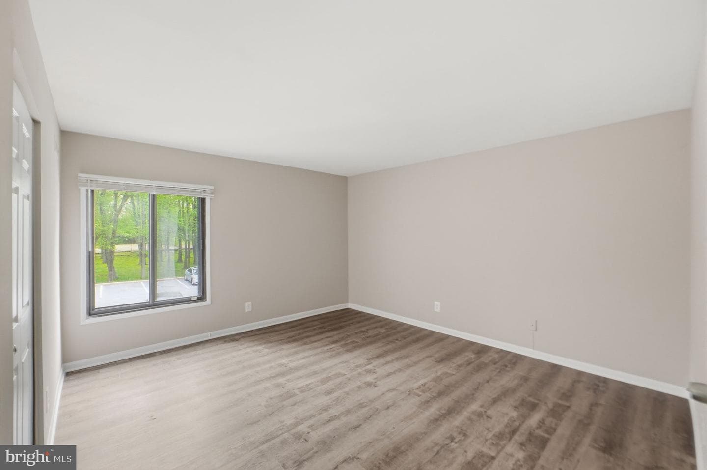 10114 Campus Way S #201-8c photo 17