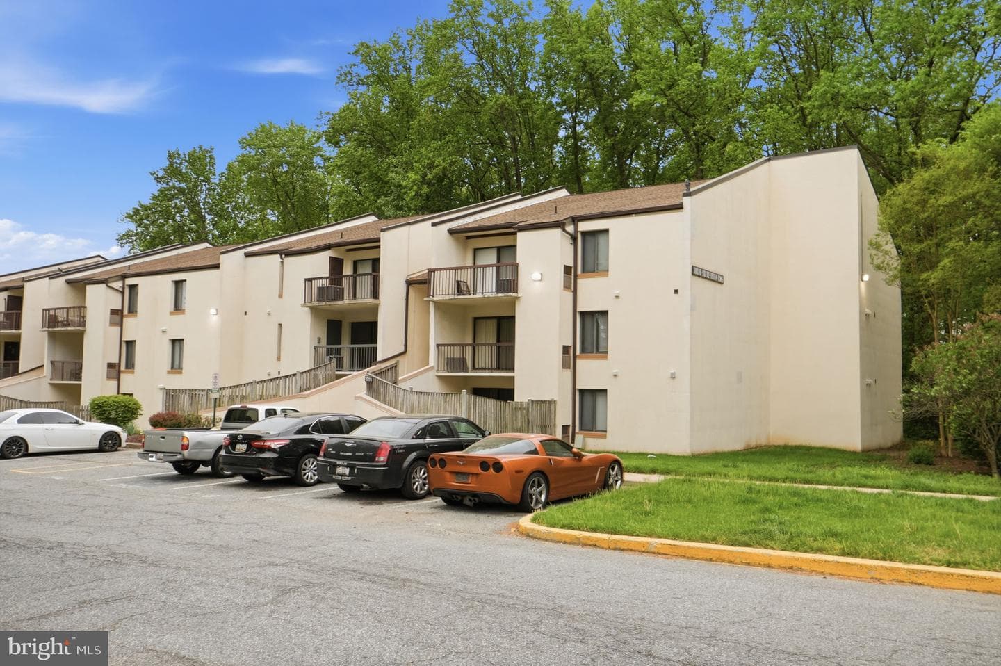 10114 Campus Way S #201-8c photo 25