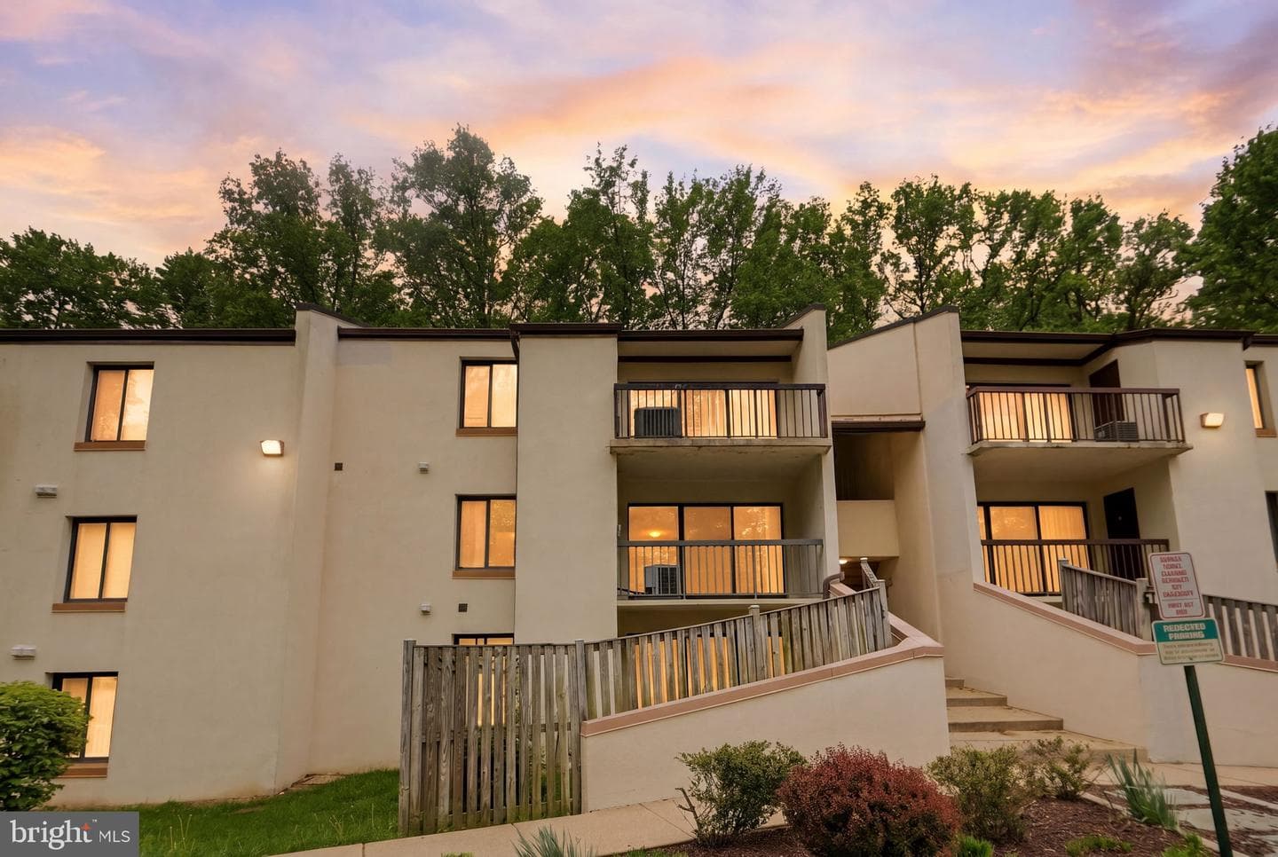10114 Campus Way S #201-8c photo 27