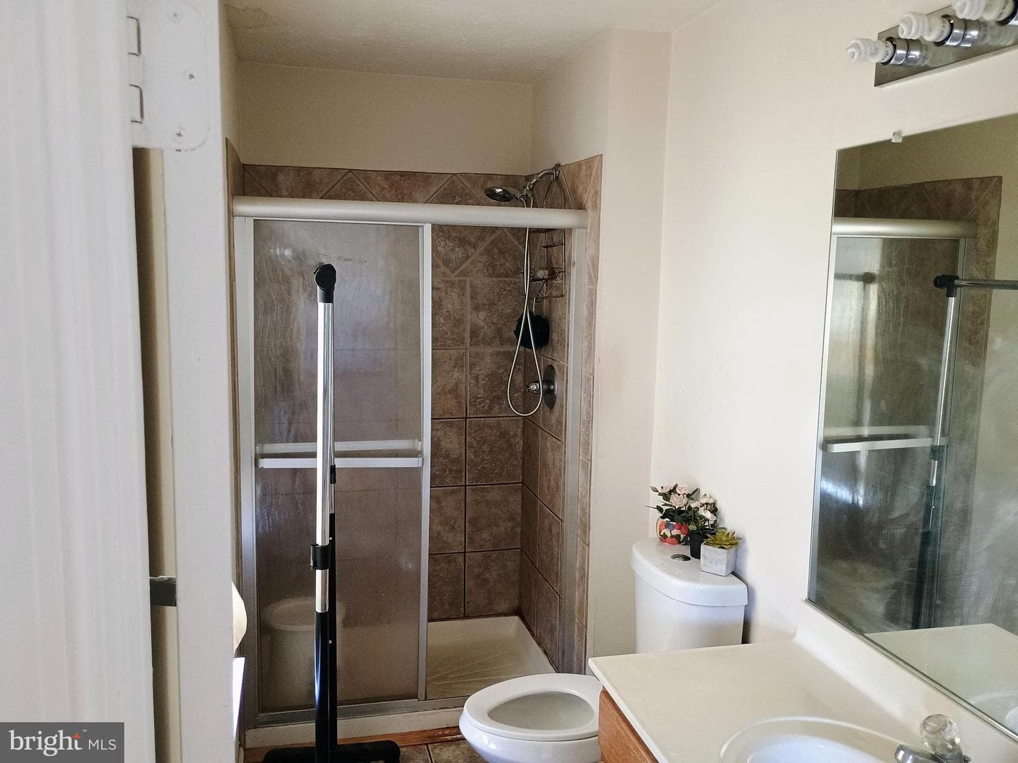 1009 Consideration Lane photo 20