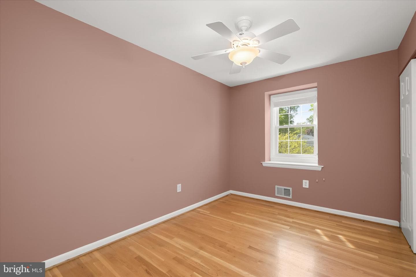 16105 Kent Road photo 36