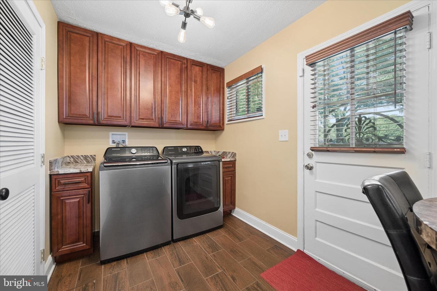 6803 Adelphi Rd photo 25