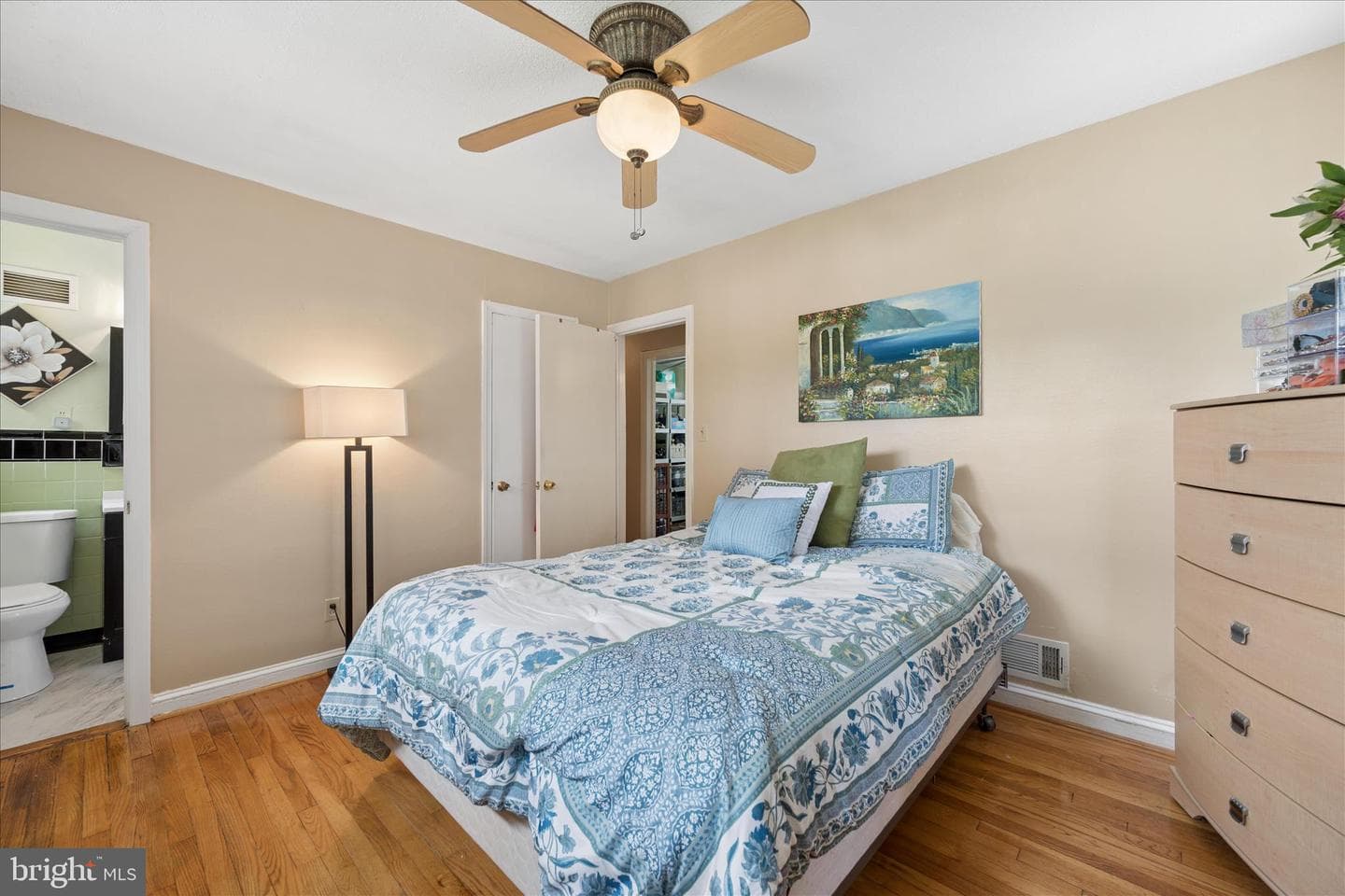 6803 Adelphi Rd photo 28