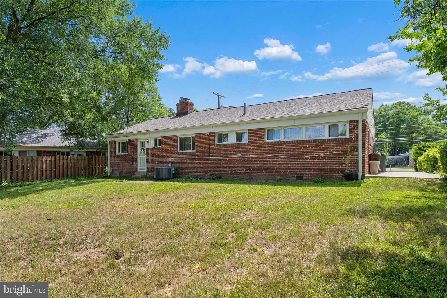 6803 Adelphi Rd photo 41