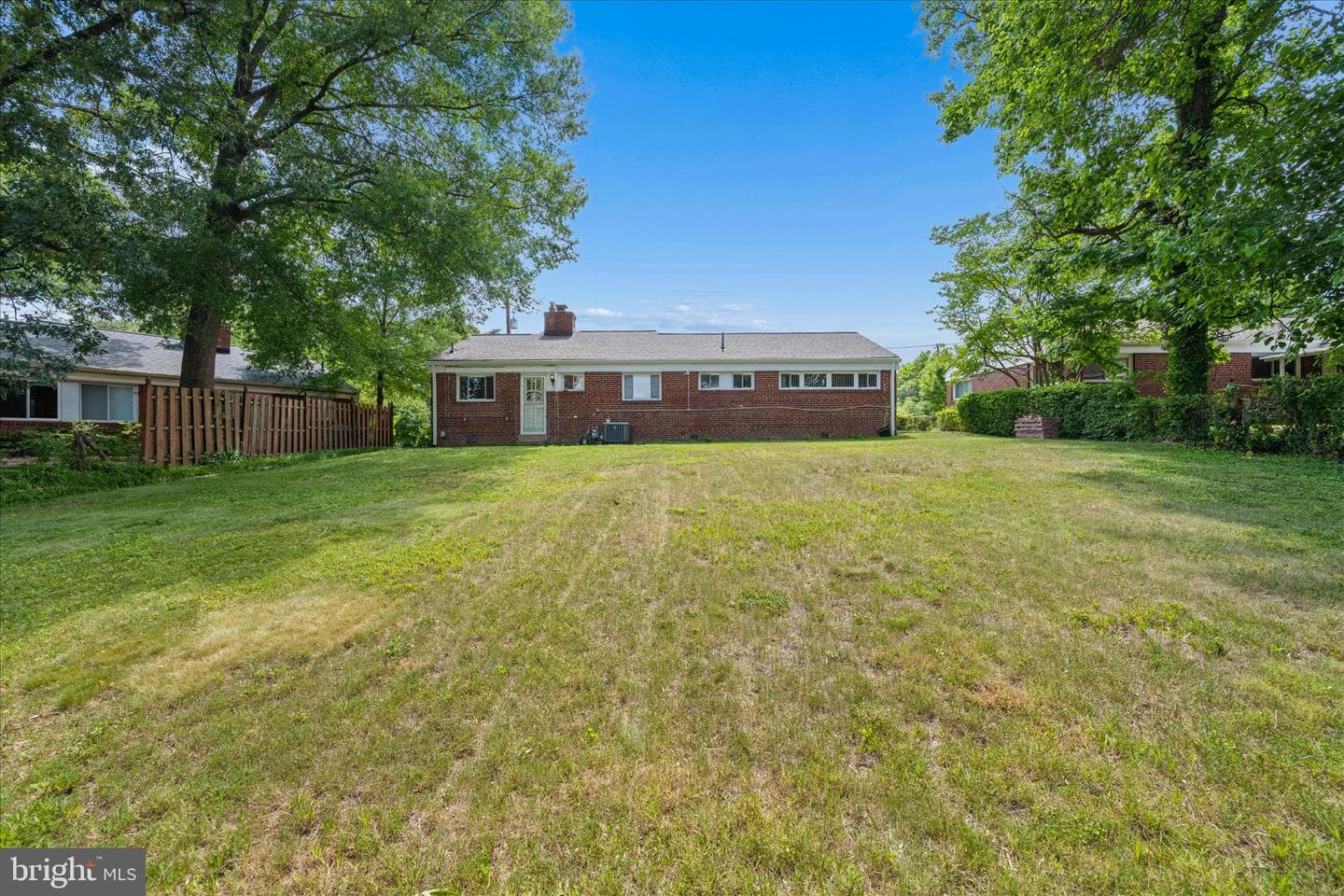 6803 Adelphi Rd photo 45
