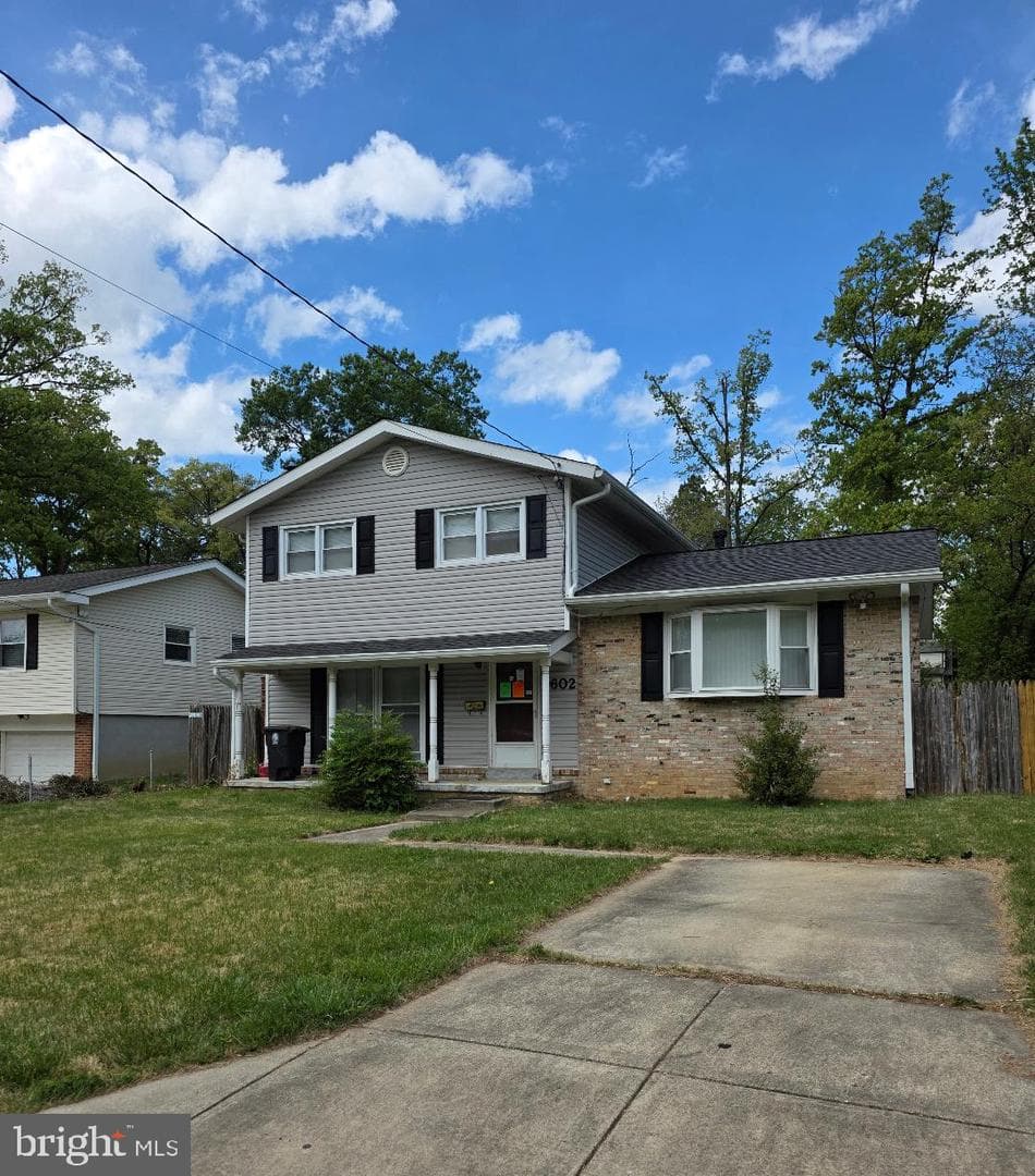 9602 Dubarry Avenue photo 2