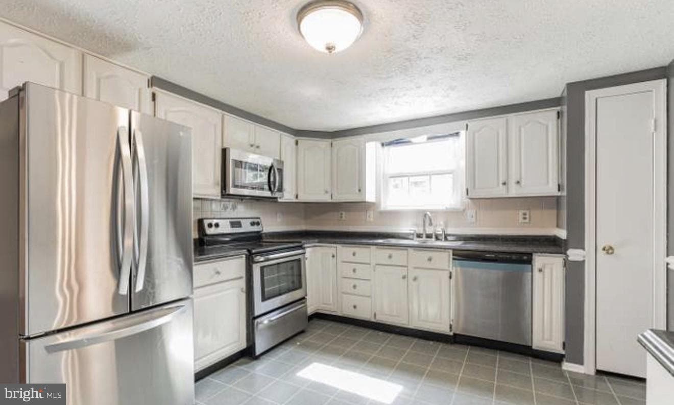 10801 Winston Churchill Court photo 22