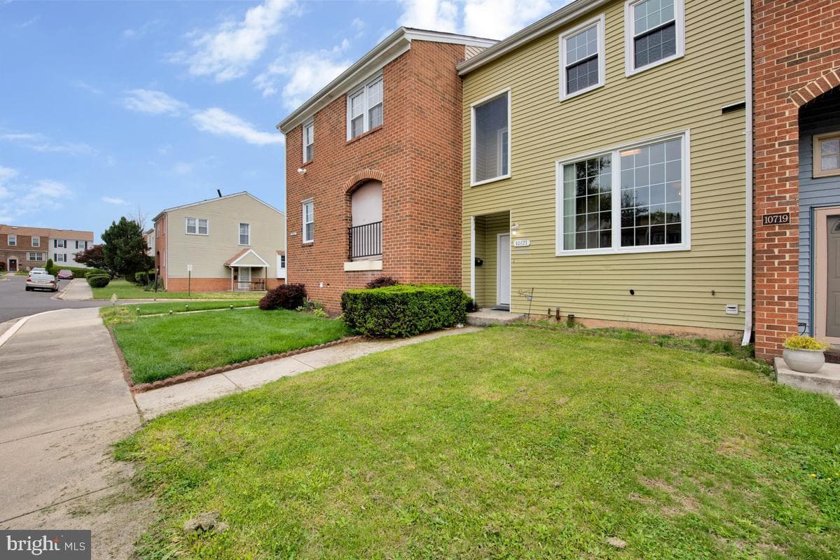 10721 Castleton Turn photo 4
