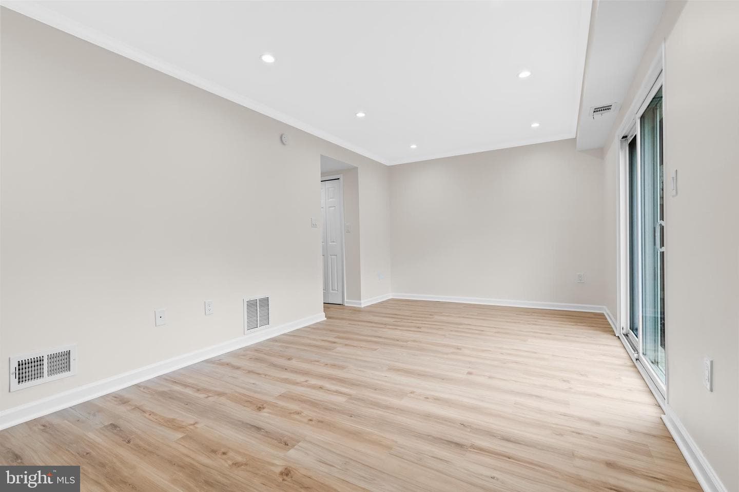 15732 Millbrook Ln # 79 photo 11