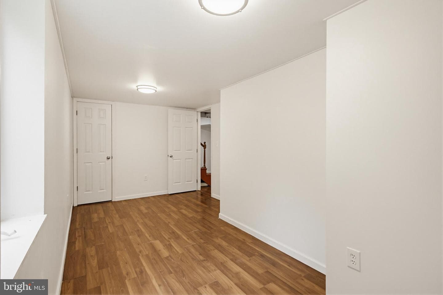 1906 Merrimac Drive photo 25