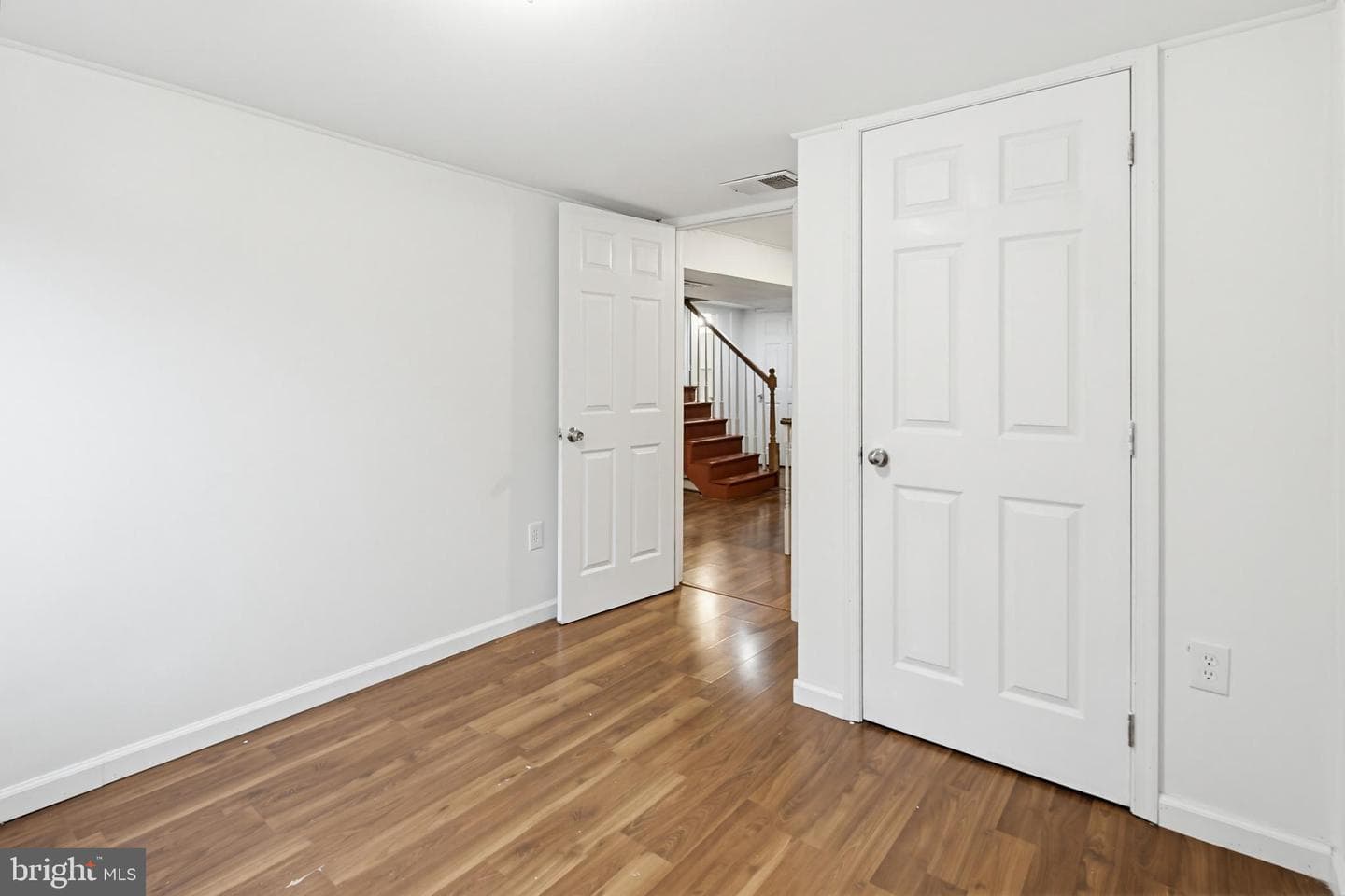 1906 Merrimac Drive photo 31