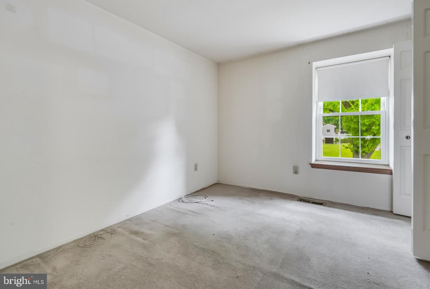 15802 Alameda Drive photo 24