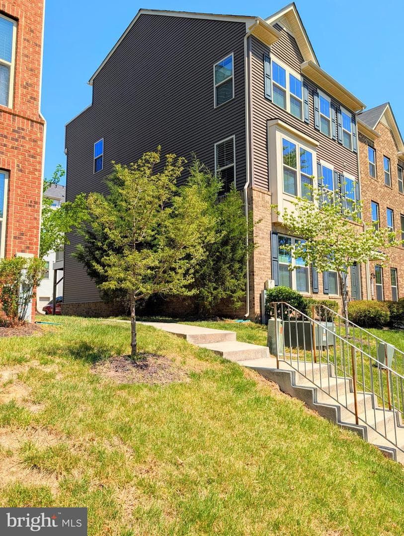 10100 Aerospace Road photo 2