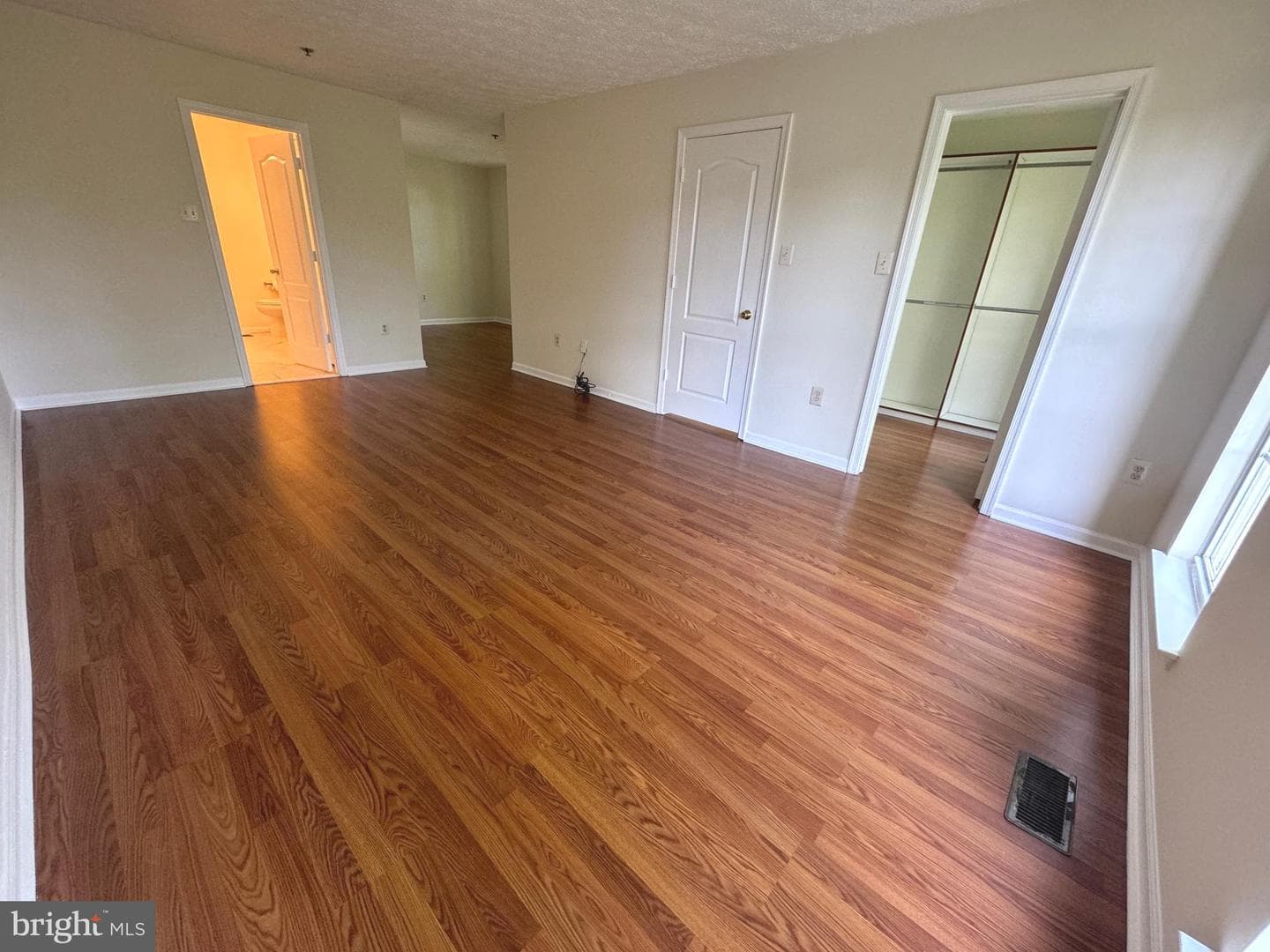 16501 Elmcrest Terrace photo 15
