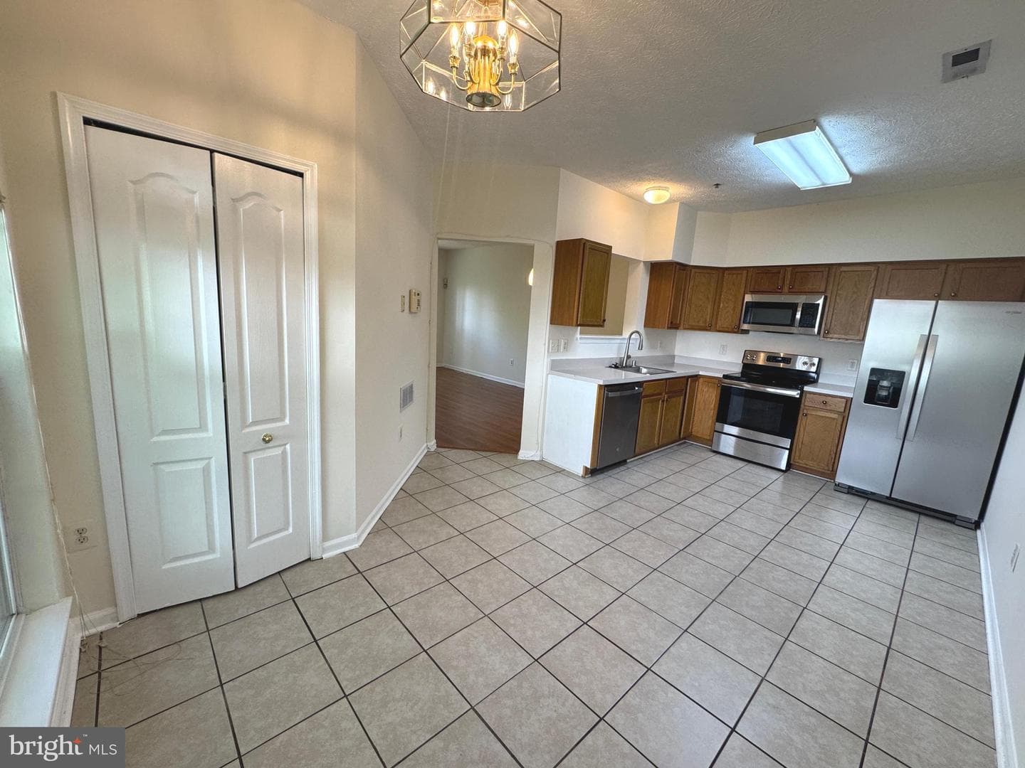 16501 Elmcrest Terrace photo 7