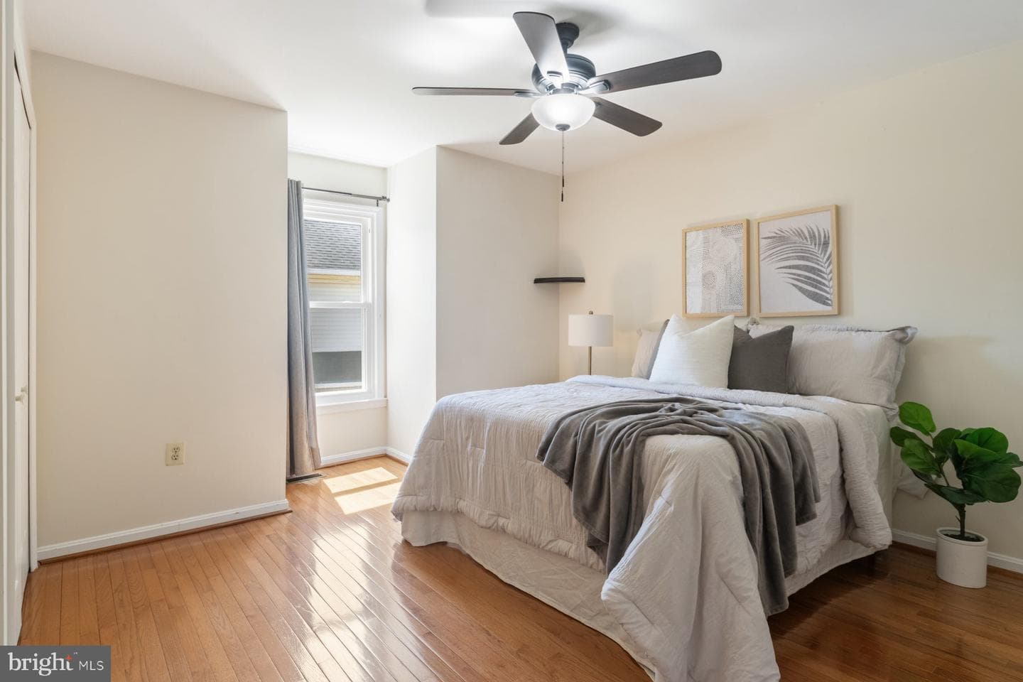 14215 Greenview Drive photo 23