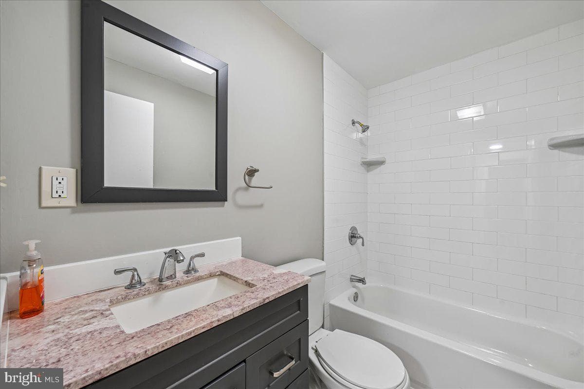 10611 Foxlake Drive photo 22