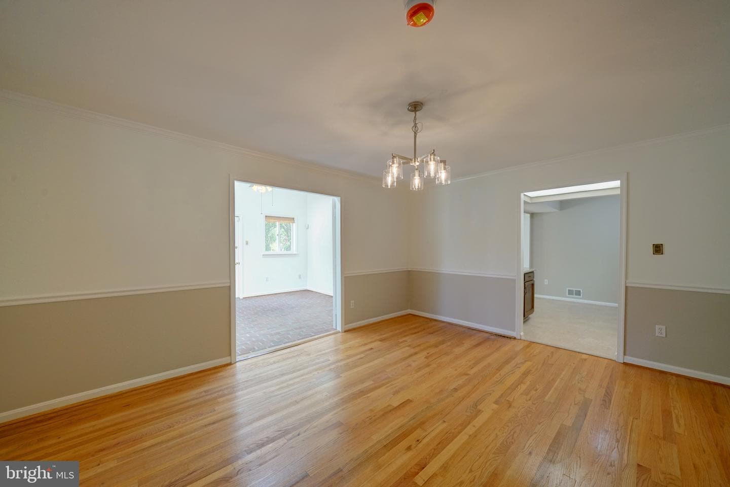 6301 Kaybro Street photo 13