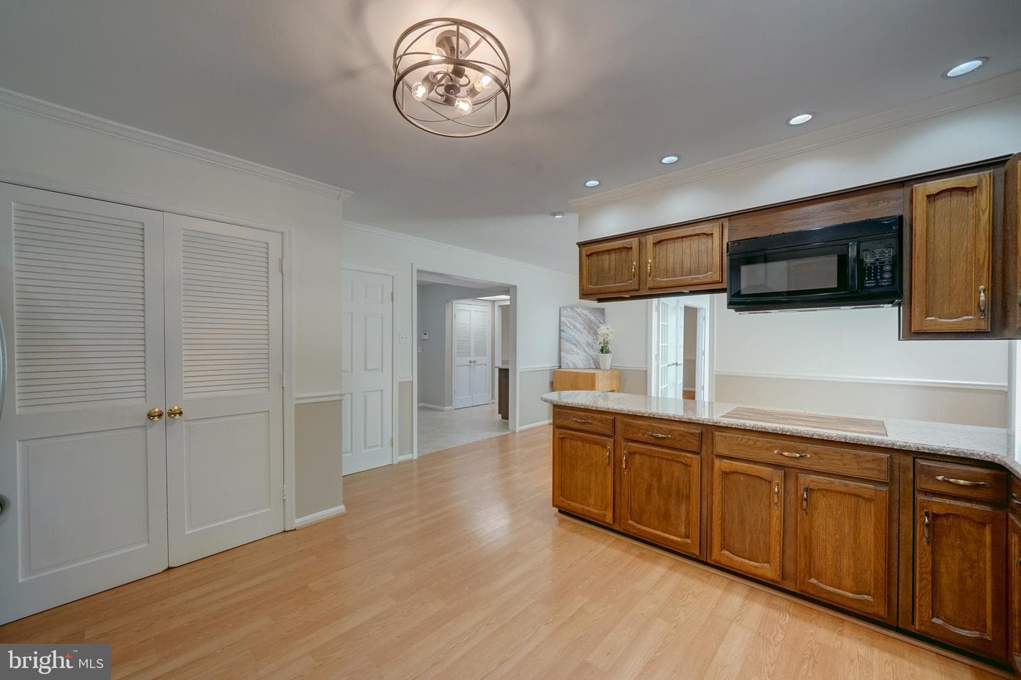 6301 Kaybro Street photo 27
