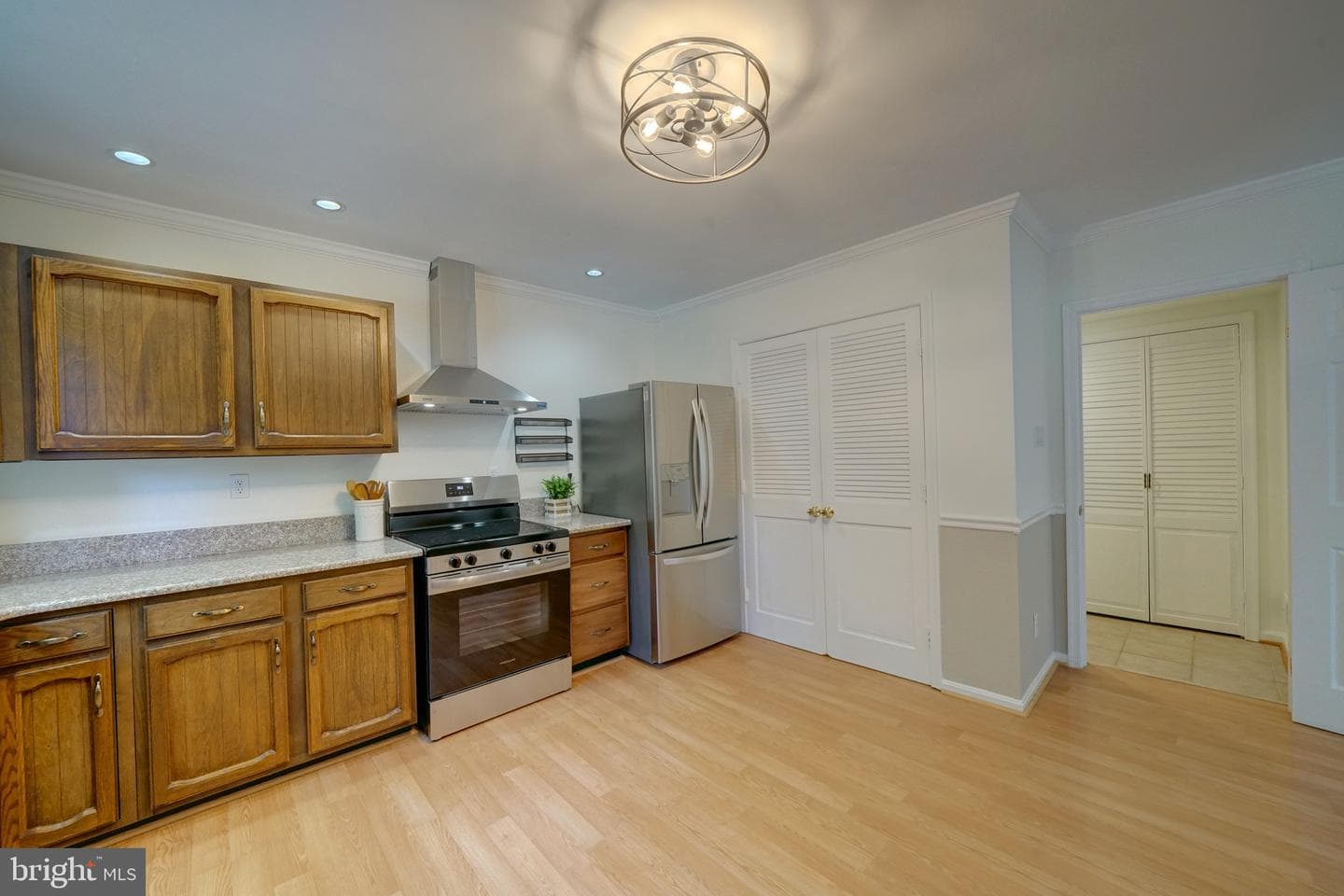 6301 Kaybro Street photo 34