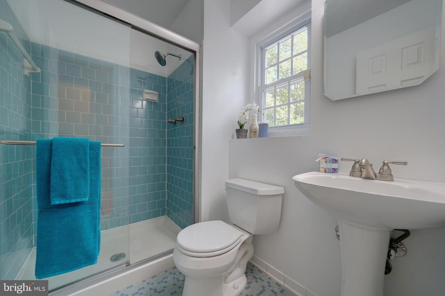 6301 Kaybro Street photo 50