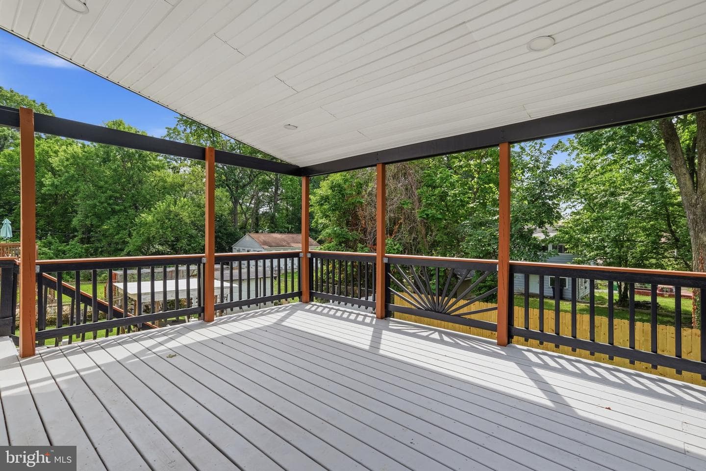 5919 Crown Street photo 28
