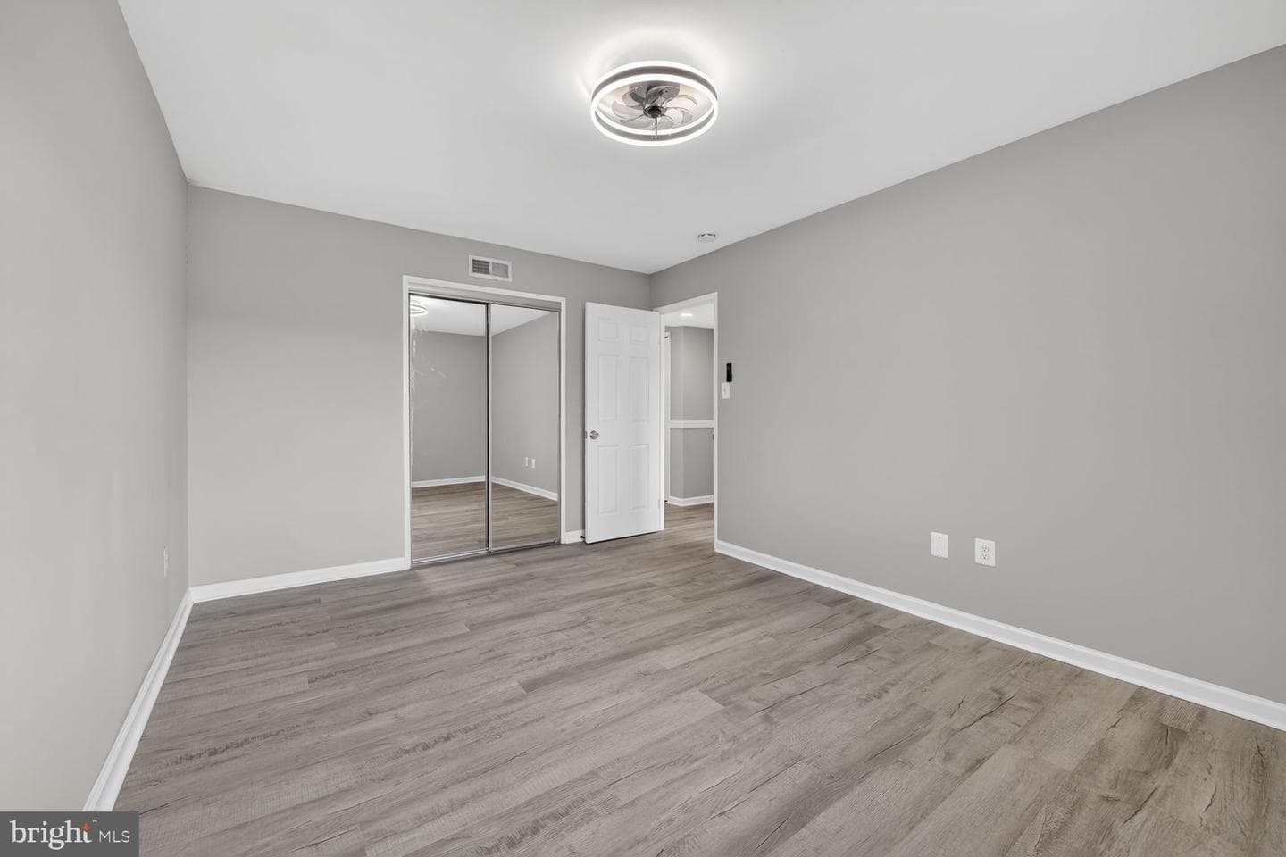 529 Wilson Bridge Drive #c-2 photo 12