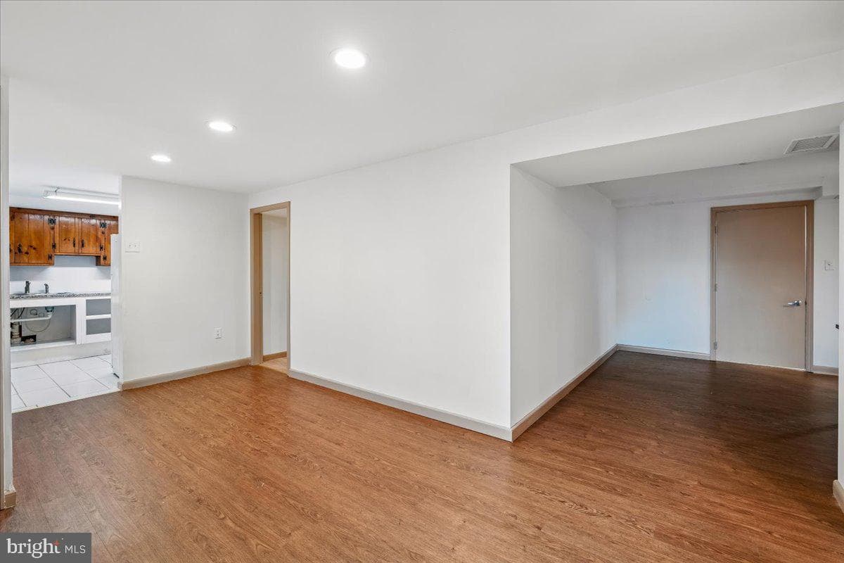 10909 Fleetwood Drive photo 14