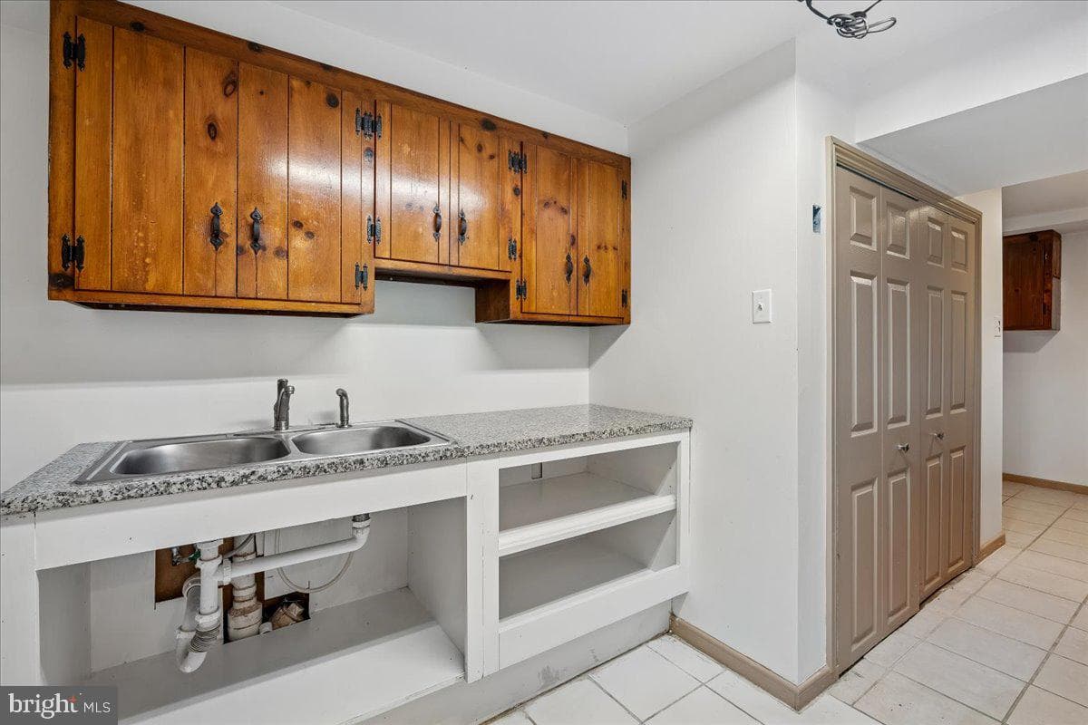 10909 Fleetwood Drive photo 16