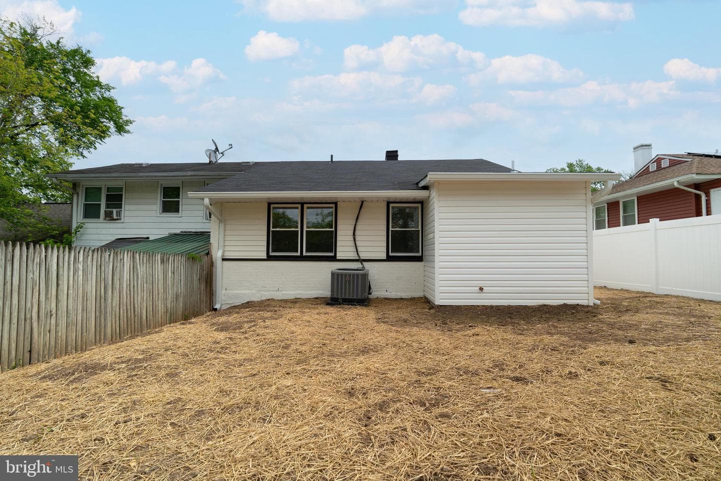 7850 Burnside Road photo 30