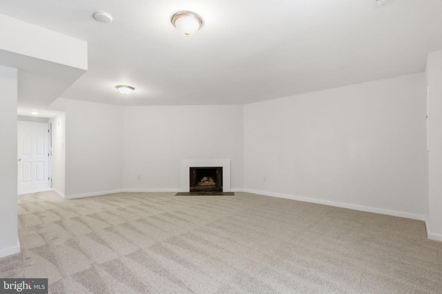 201 Castleton Place photo 32