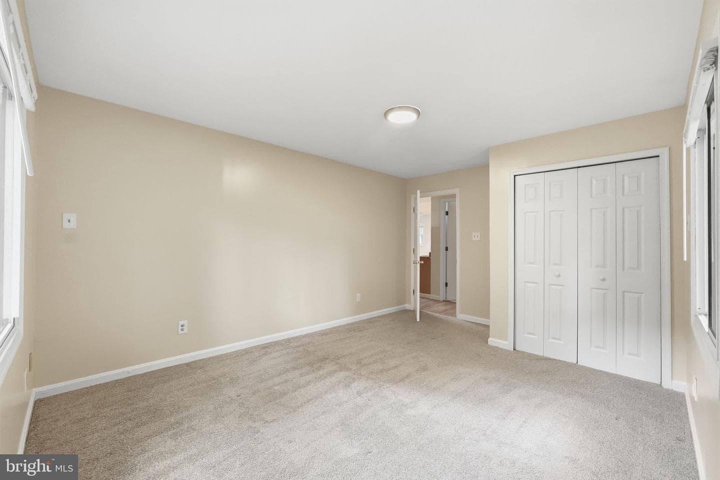 8402 Sleepy Hollow Road photo 19