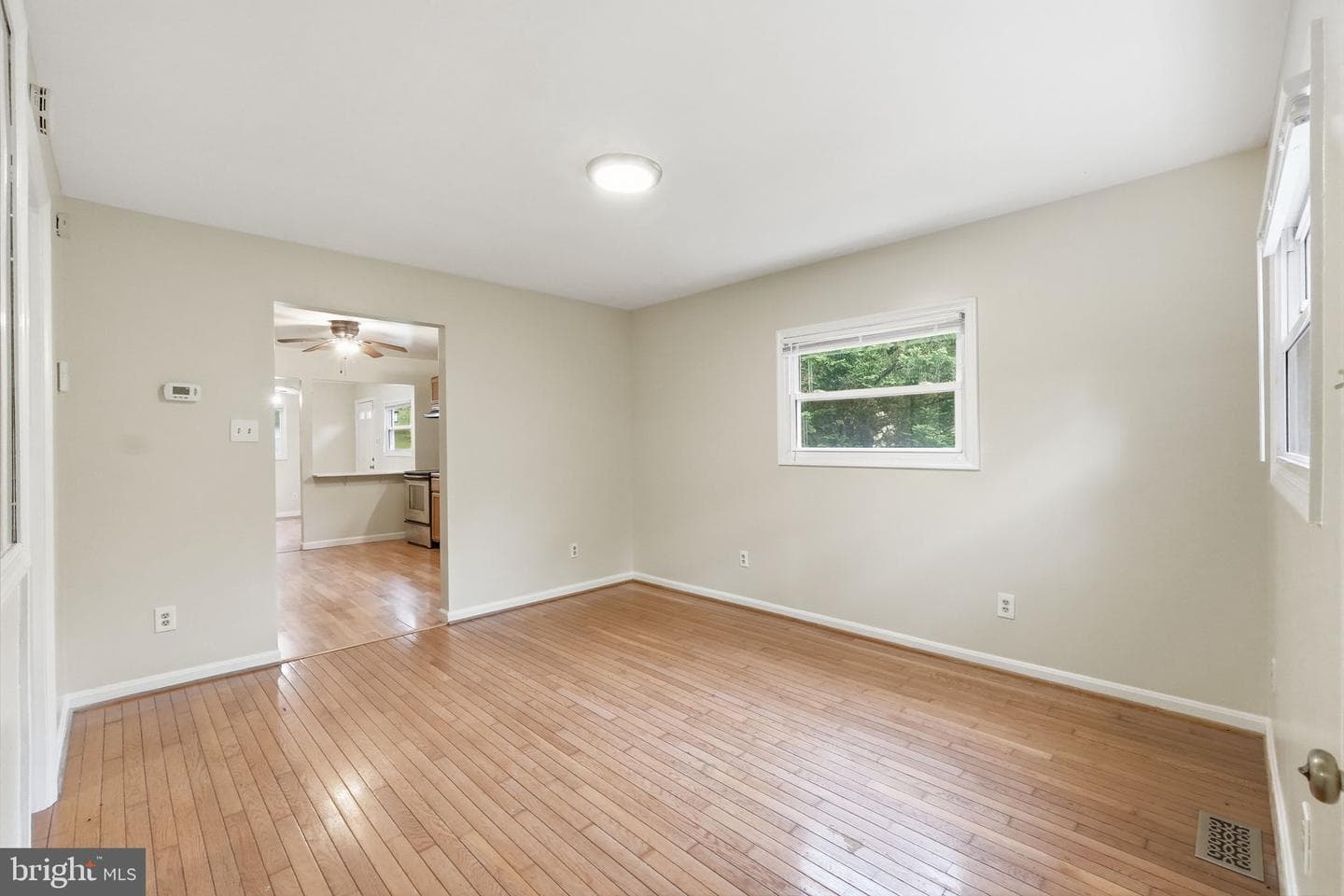 8402 Sleepy Hollow Road photo 4