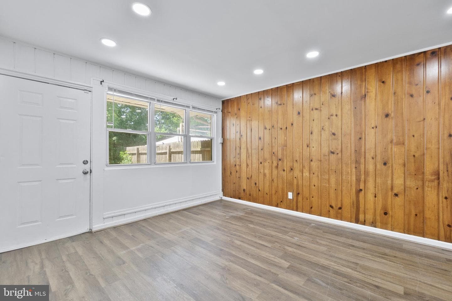 7634 Normandy Road photo 7