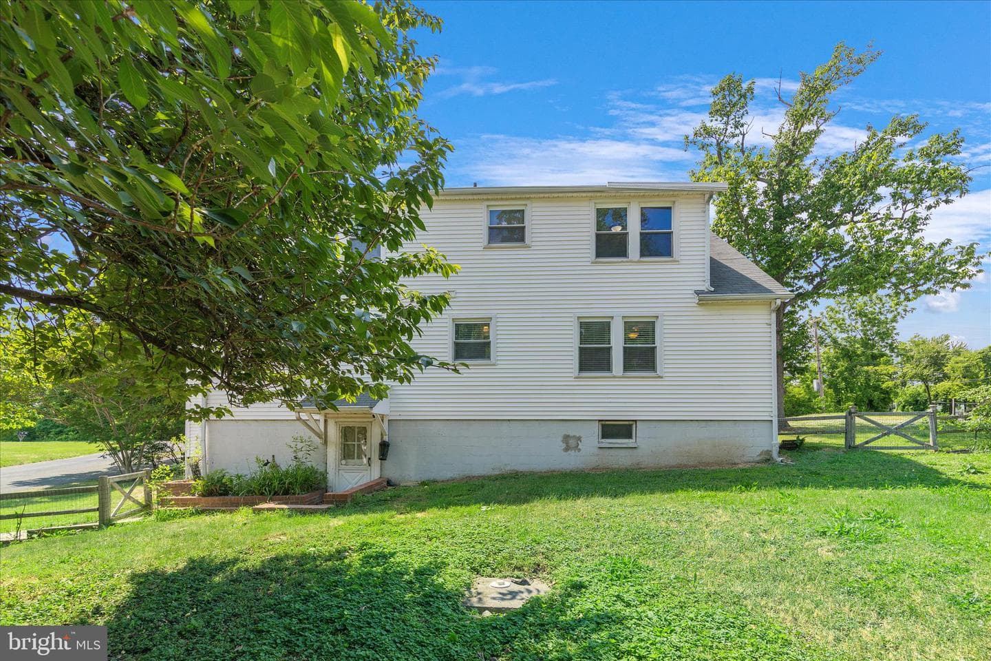7008 Contee Rd photo 40