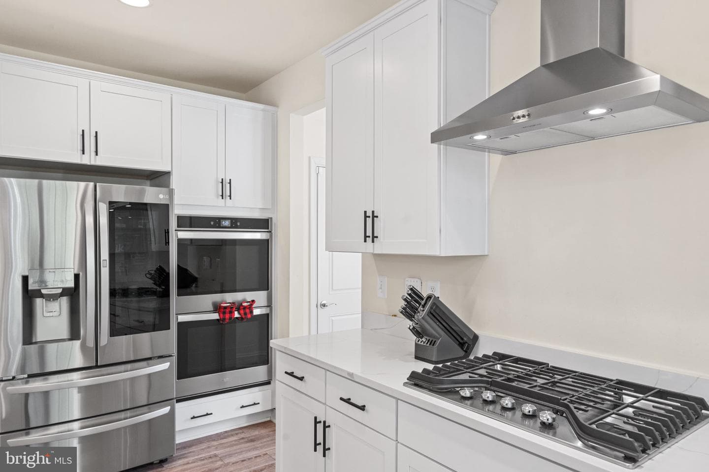 8400 Cedar Chase photo 39