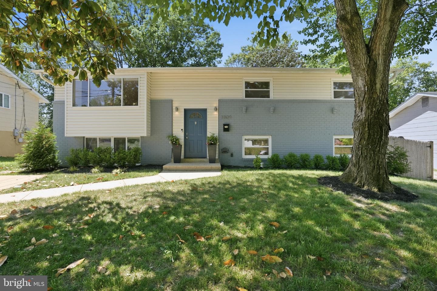 1809 Jarvis Avenue photo 10
