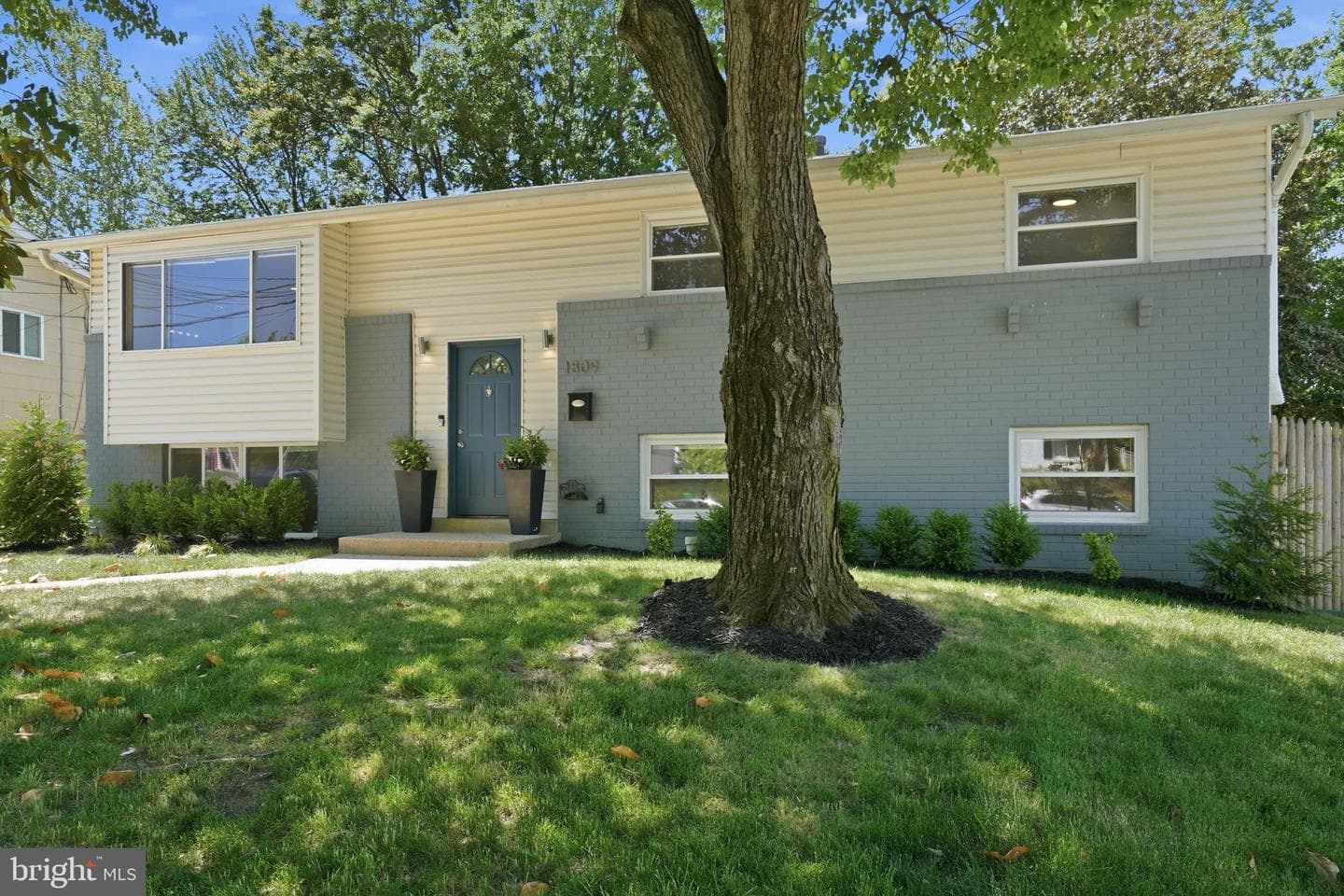 1809 Jarvis Avenue photo 27